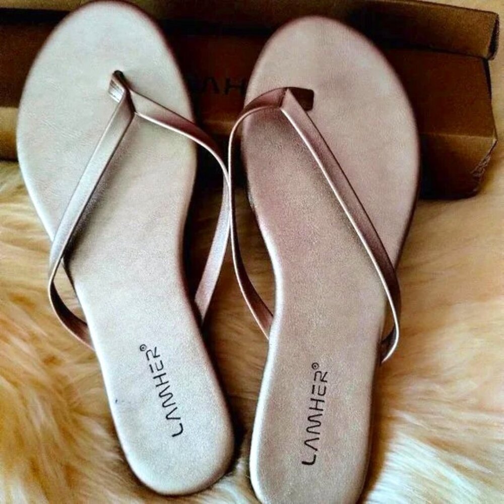 4/20 LAMHER (7) Flat Gold Metallic Thong Slip on Casual Flip Flops